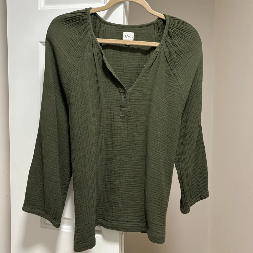 Henley Long Sleeve Tee Army Green - Picture 6 of 8